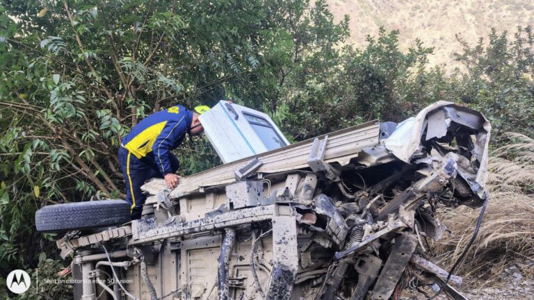 400 मीटर गहरी खाई में गिरा Force Trax Toofan वाहन, चालक की मौत