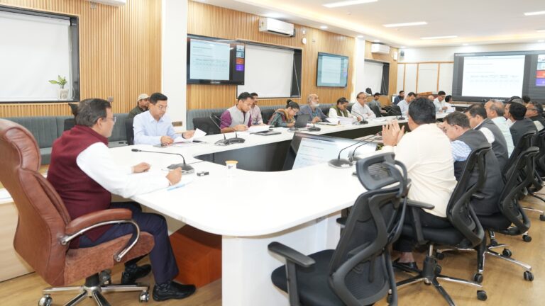 देहरादून :19 मार्च 2026,व्यय वित्त समिति की बैठक में पार्किंग, पेयजल और सड़क परियोजनाओं को मंजूरी…