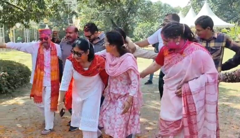 विकासनगर : होली मिलन में दिखी सियासी ताकत